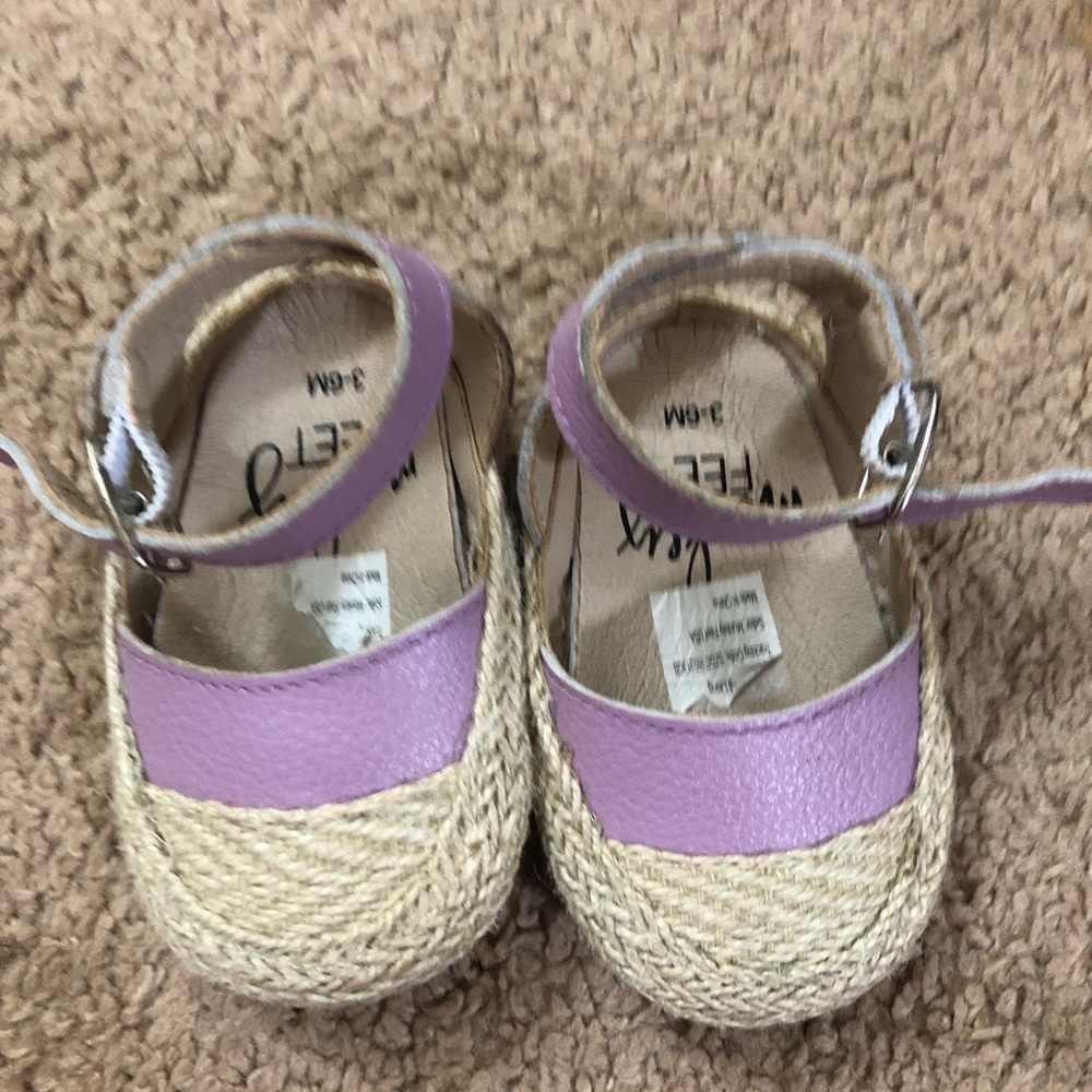 Monkey Feet 3/6m lavender EUC